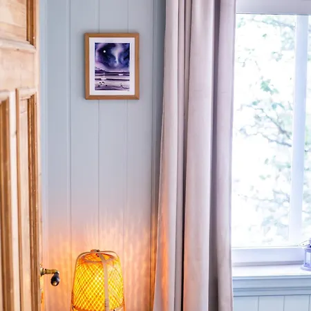 Lejlighed Charming 1800s W Fireplace And Free Parking